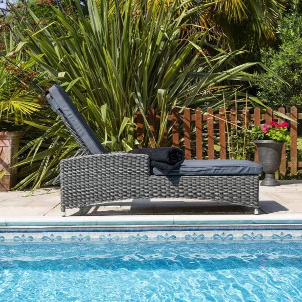 Katie Blake Luxury Rattan Compact Corner Set Duxburys Garden Furniture