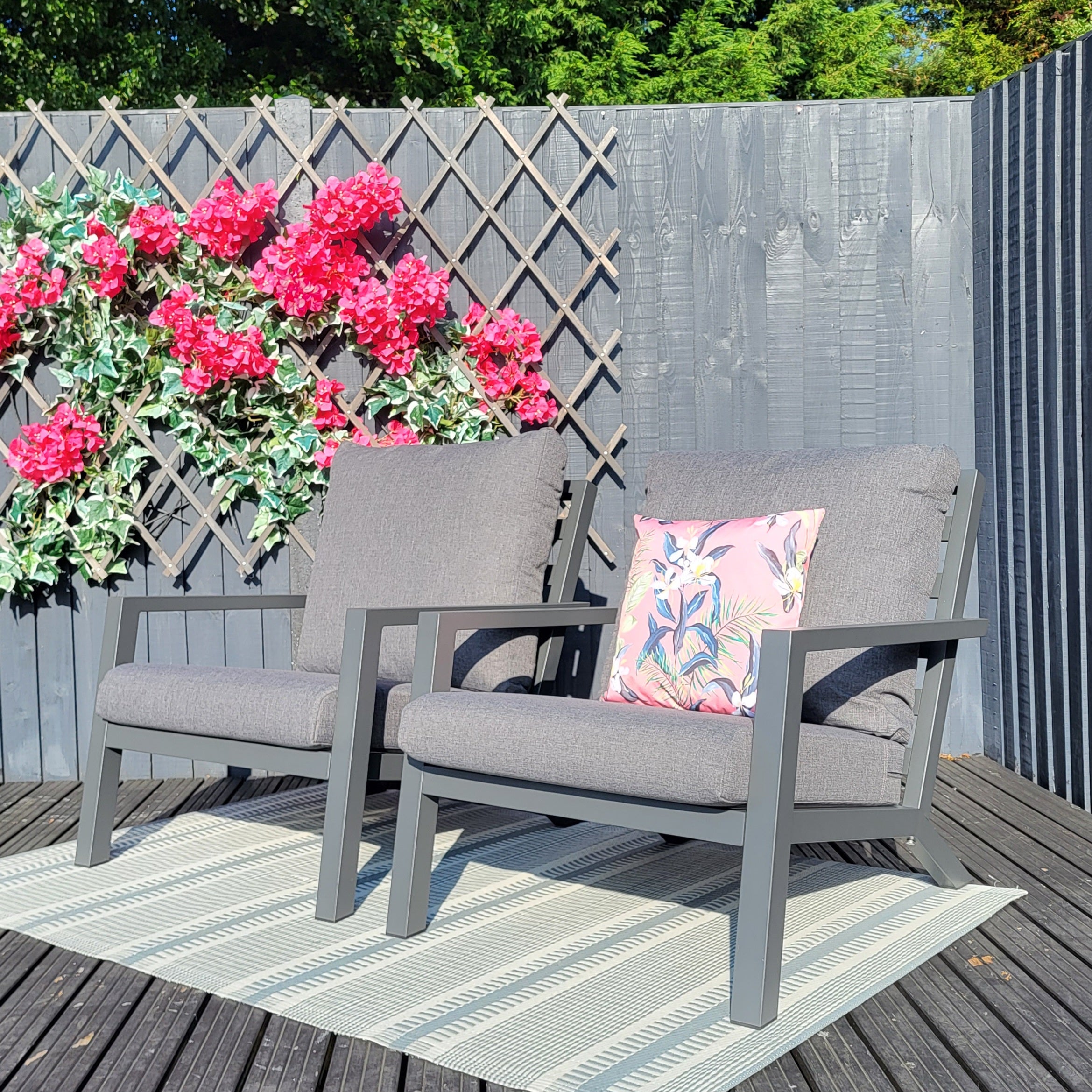 Outdoor Sofa Set with Adjustable Table - Triton By Vila