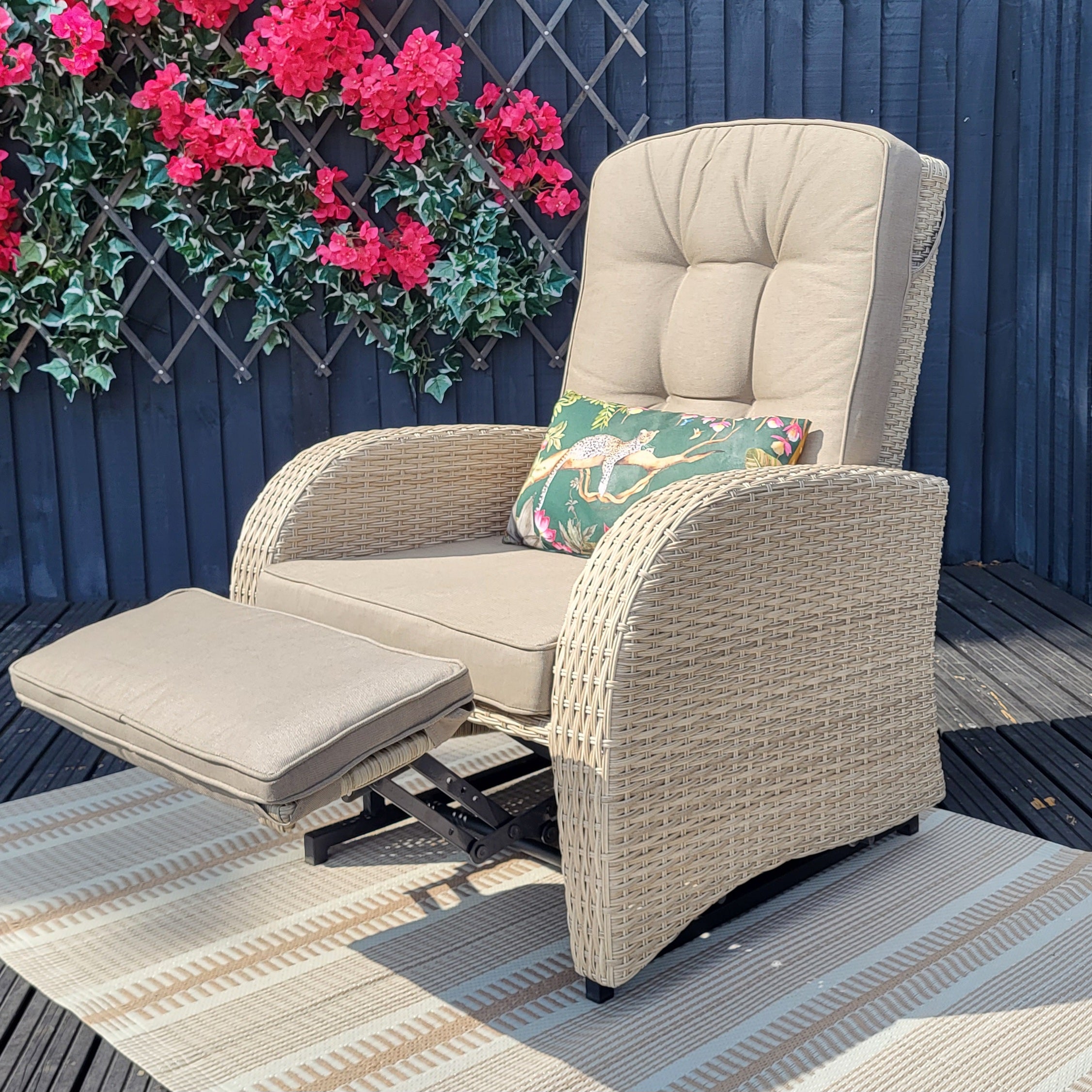 Bowness Rocking and Reclining Outdoor Chair Natural | Vila