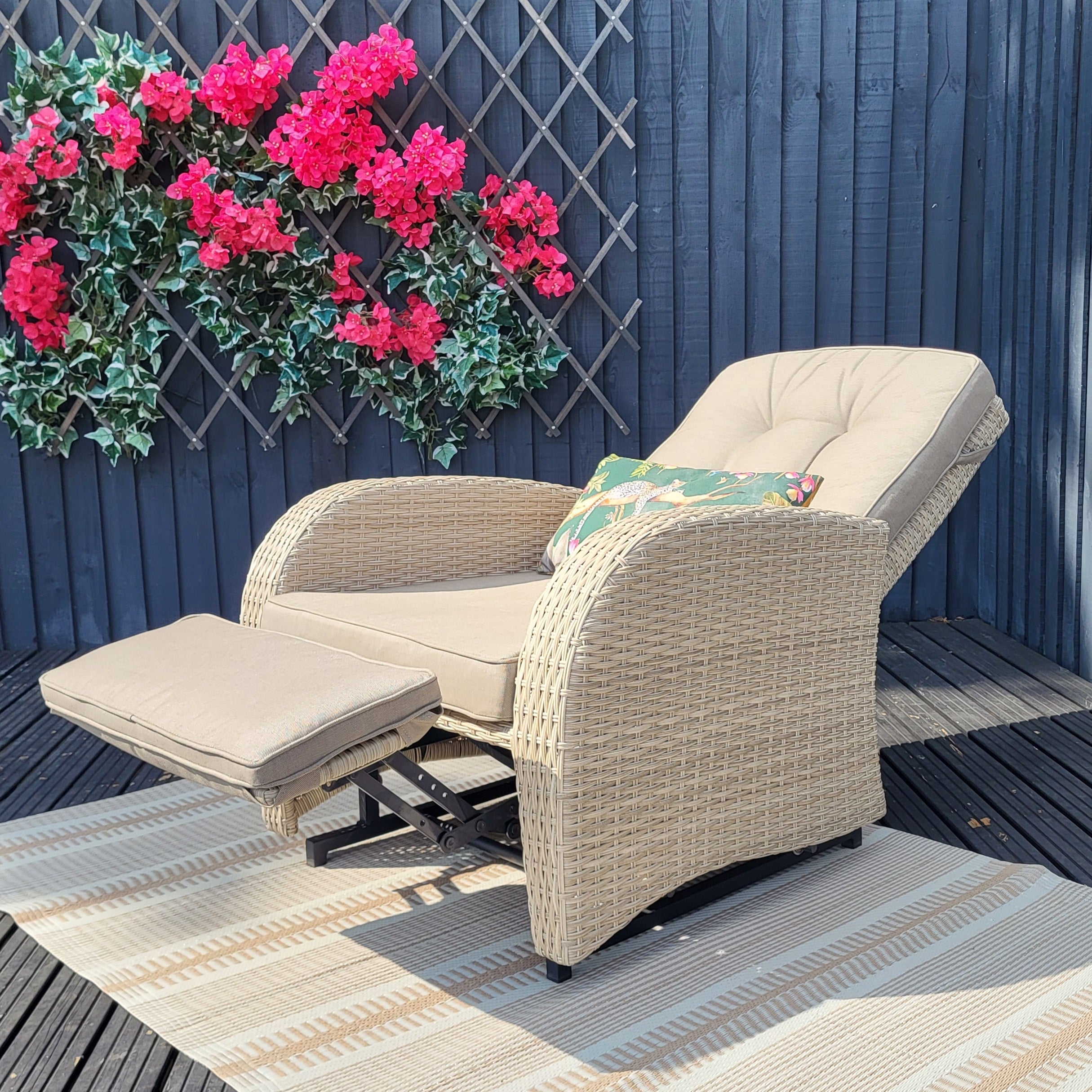 Bowness Rocking and Reclining Outdoor Chair Natural | Vila