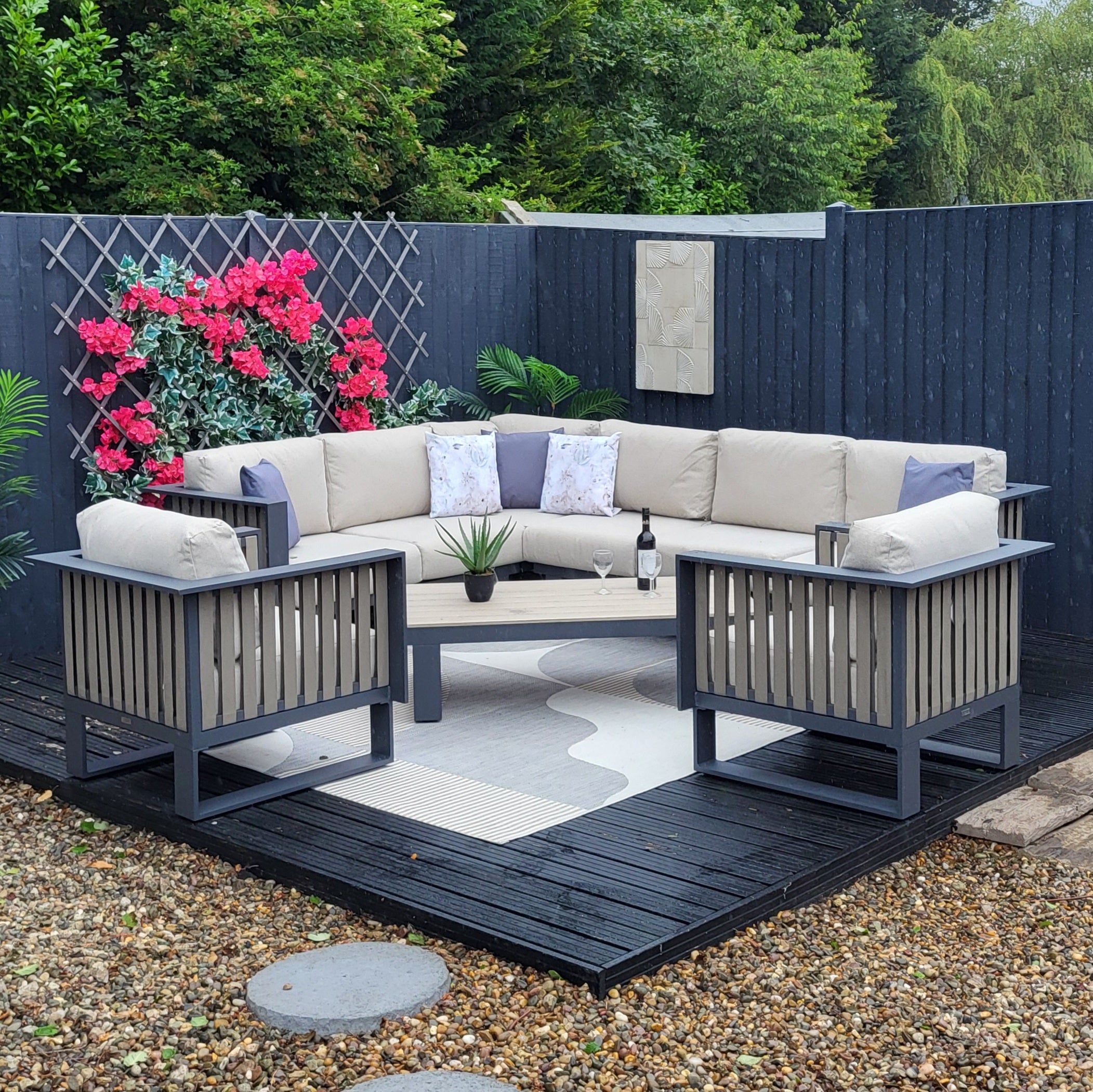 Bologna Outdoor Corner Sofa with 2 Chairs | Garden Impressions