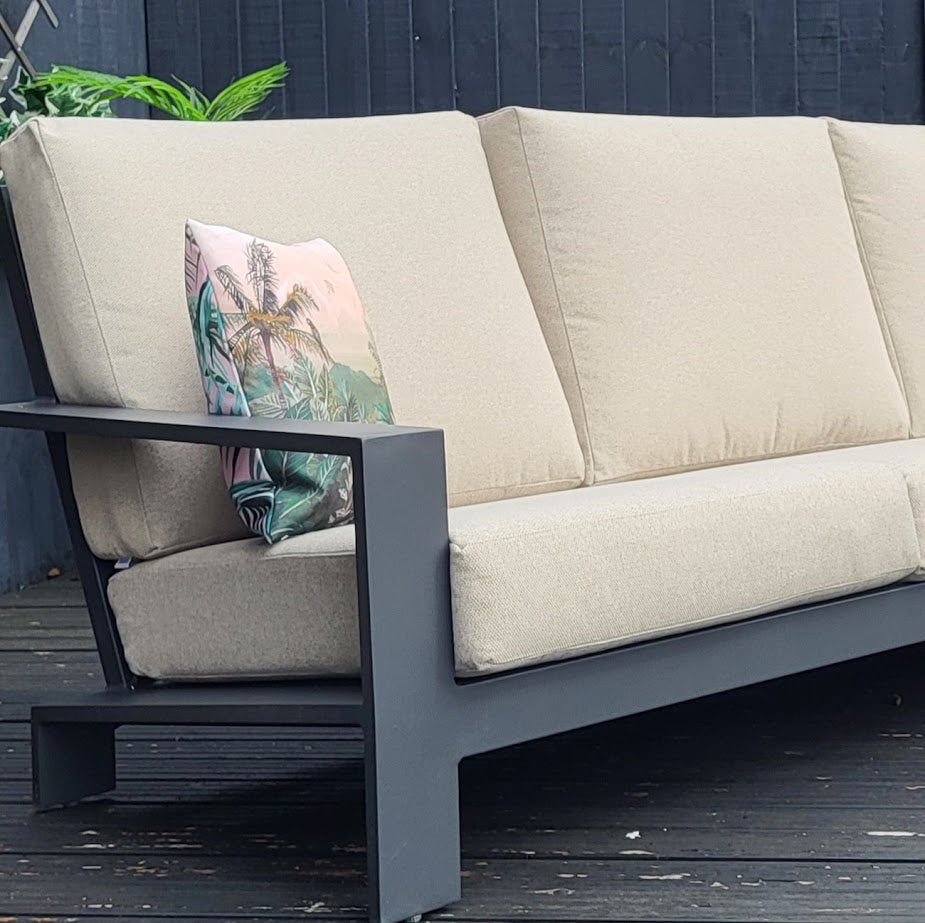 Lincoln Outdoor 3 Seat Sofa | Garden Impressions