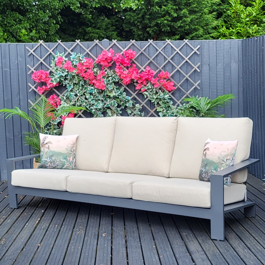 Lincoln Outdoor 3 Seat Sofa | Garden Impressions
