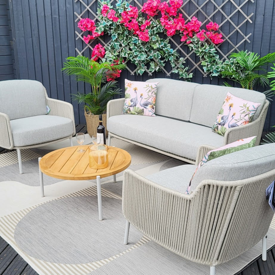 Bernini Outdoor Lounge Set by 4 Seasons Outdoor
