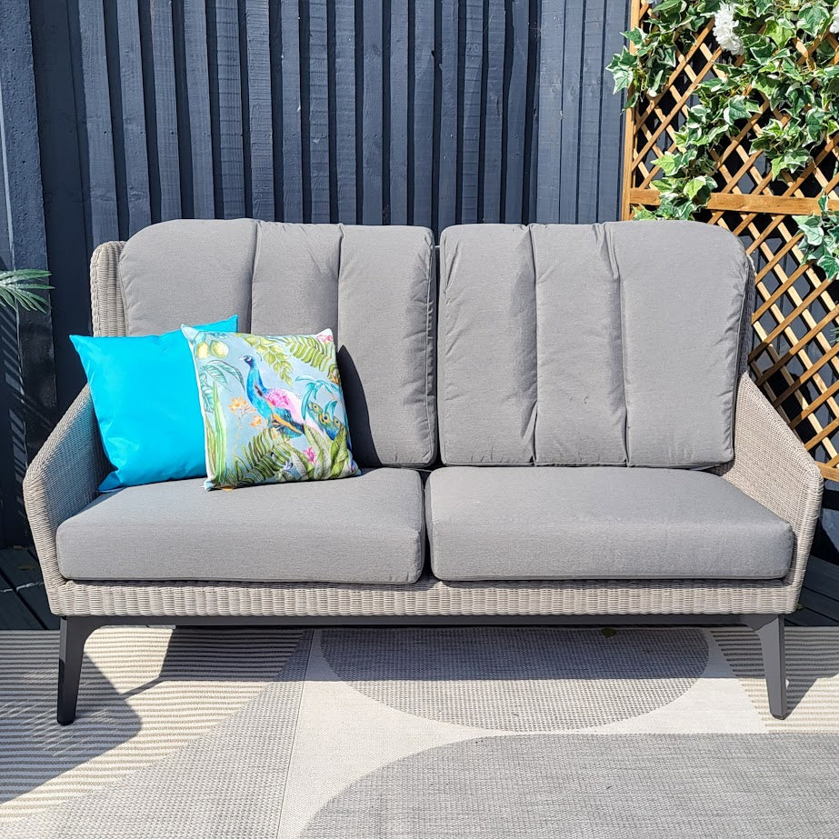 Luxor Living  2.5 Seater Sofa | 4 Seasons Outdoor