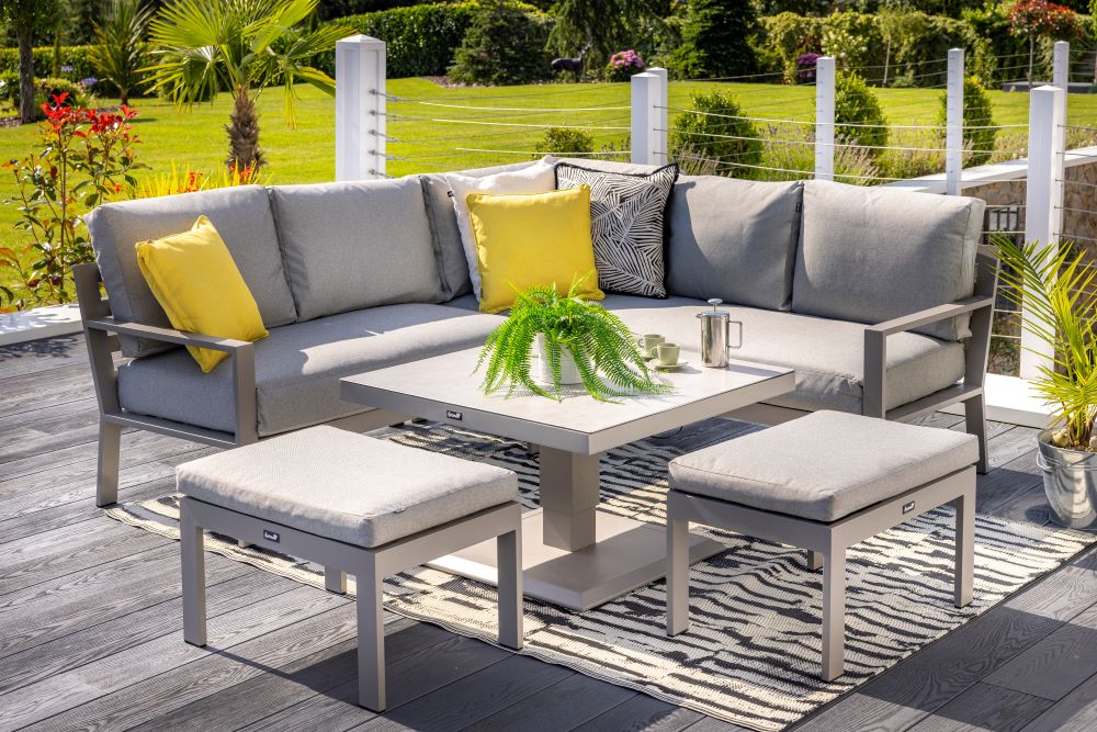 Outdoor Square Casual Corner Set with Adjustable Table & Benches - Rio By Hartman