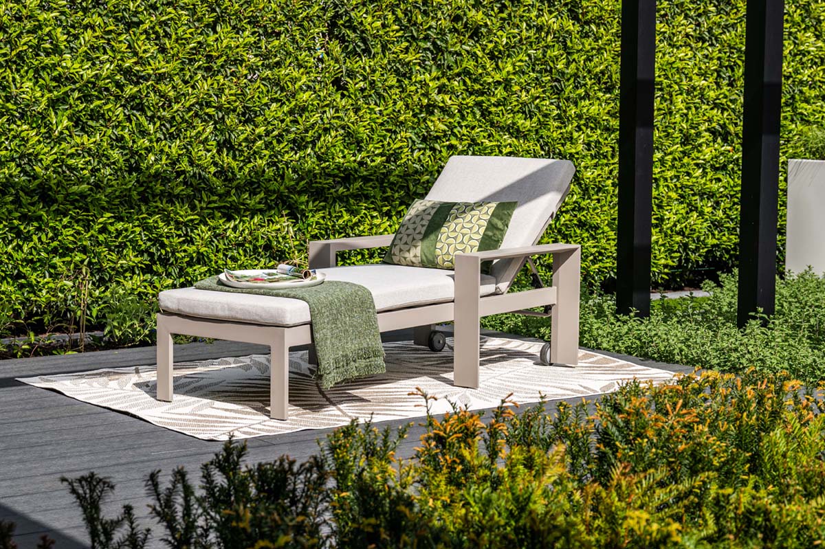 Levanto Sunlounger | Garden Impressions