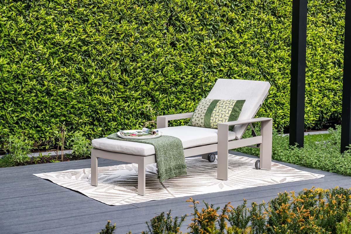 Levanto Sunlounger | Garden Impressions