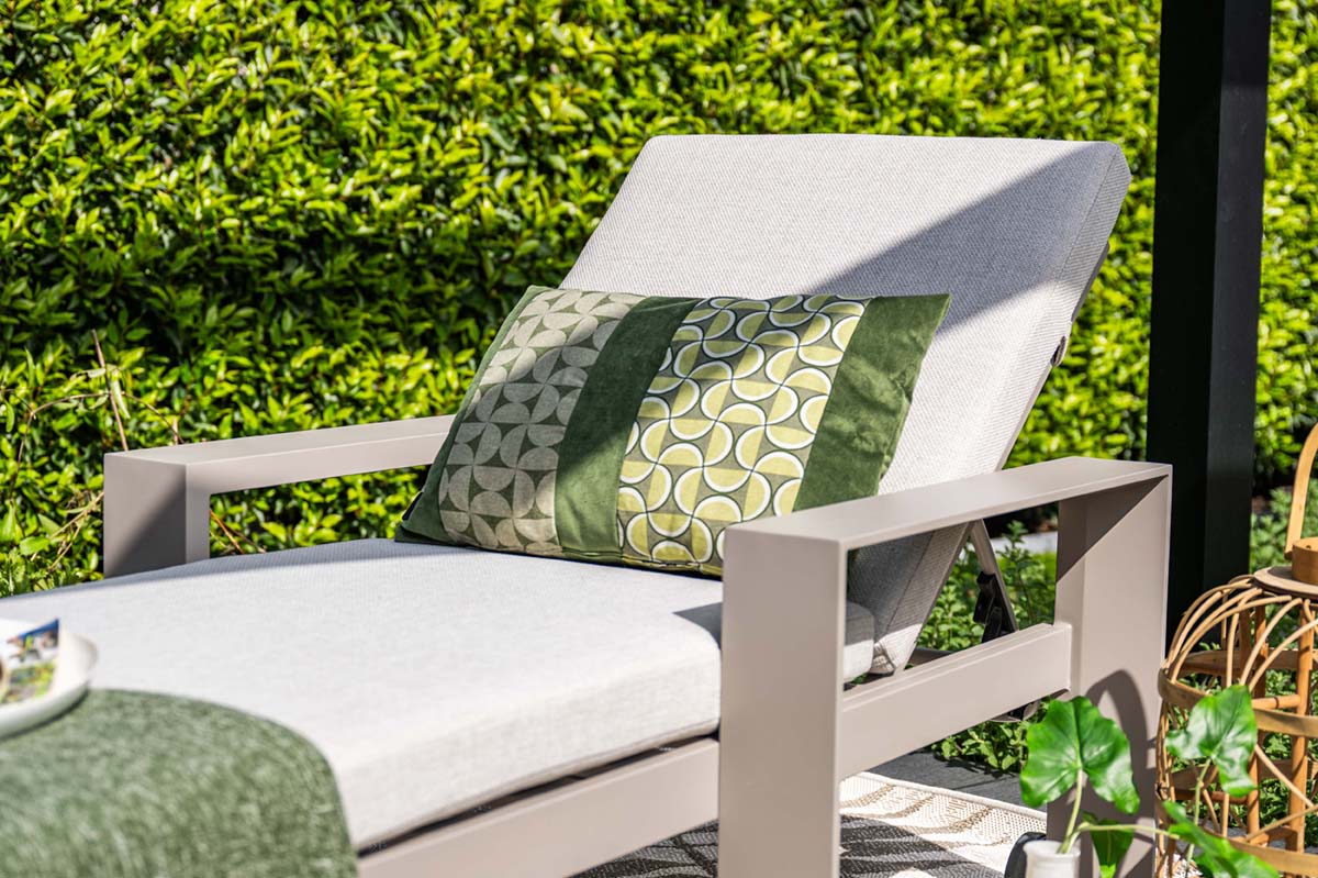 Levanto Sunlounger | Garden Impressions