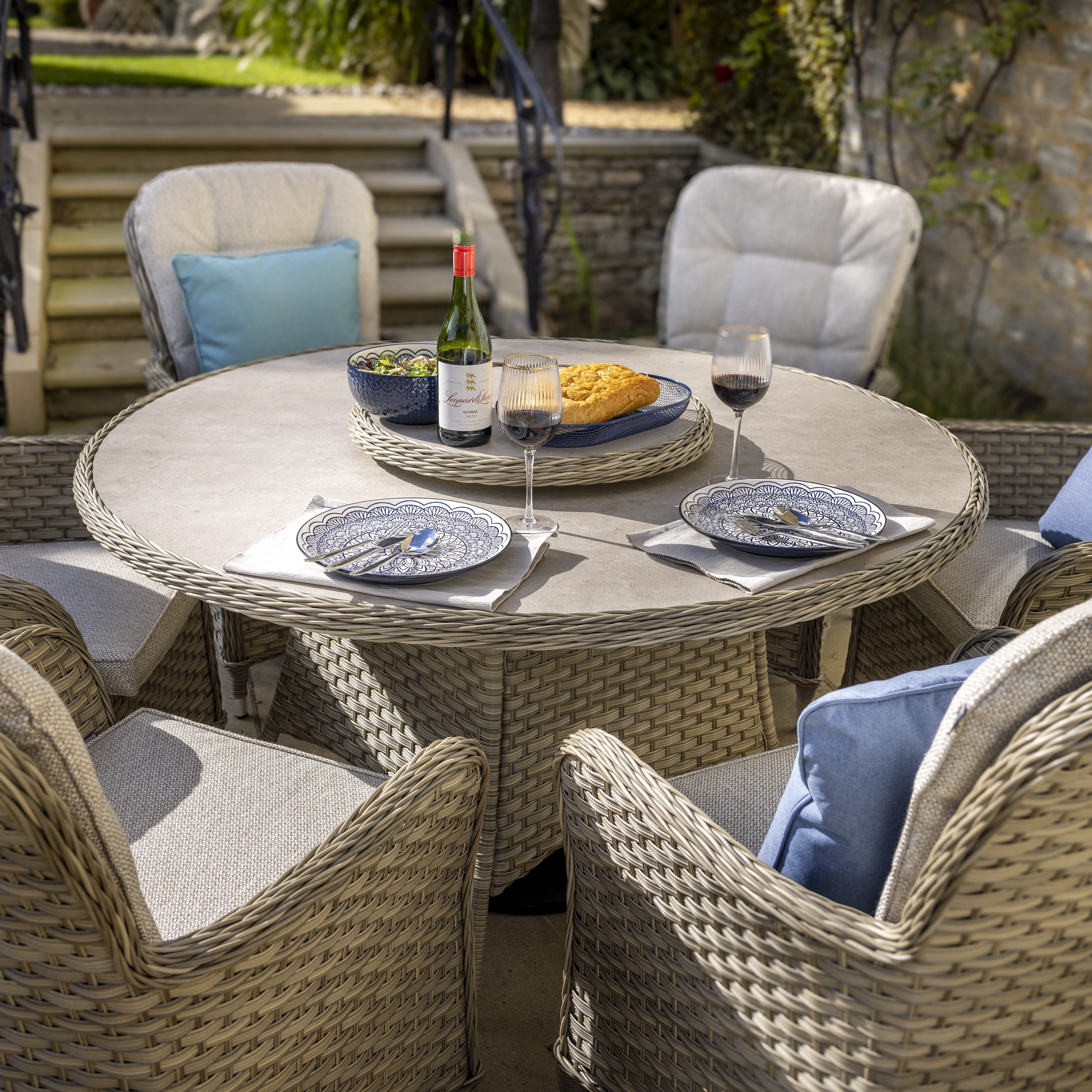 Outdoor 6 Seat Round Dining Set - Eton By Hartman